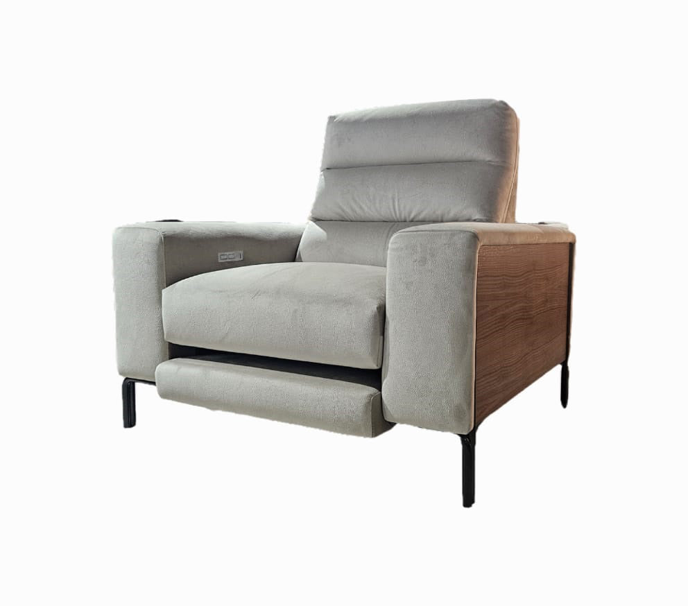 Maxim Armchair Power